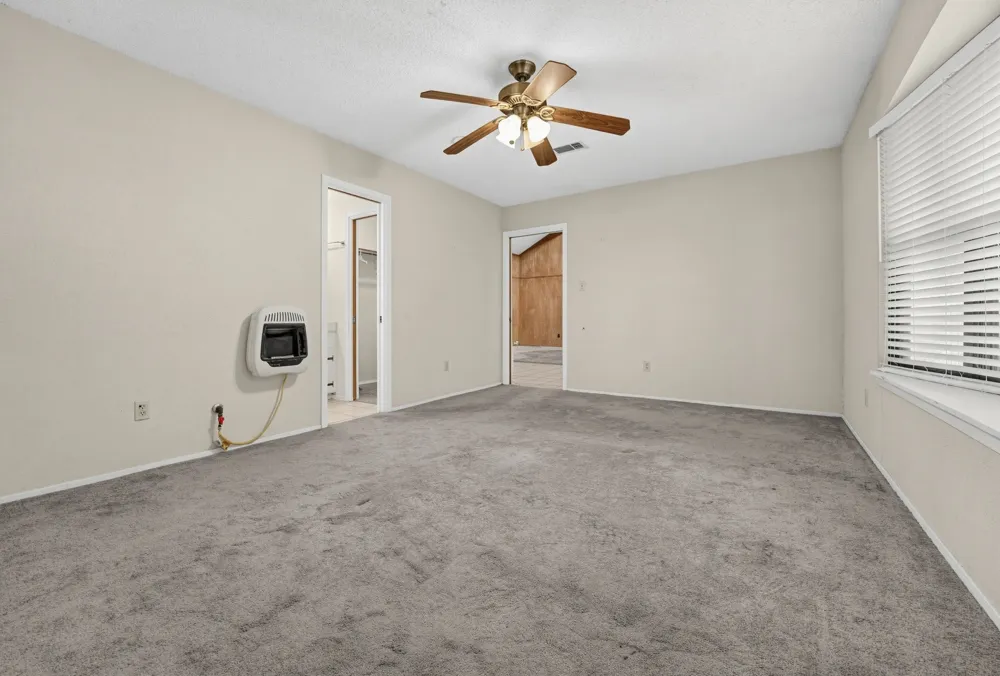 1650 County Road 421 Taylor, TX 76574