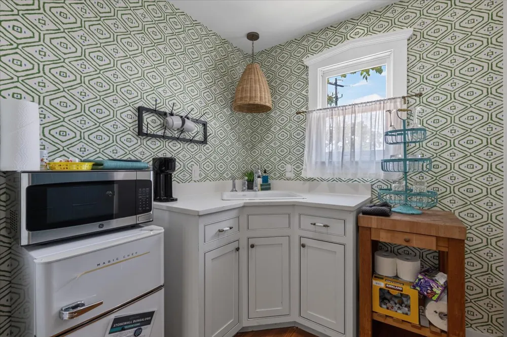 234 Loring Stonewall, TX 78671