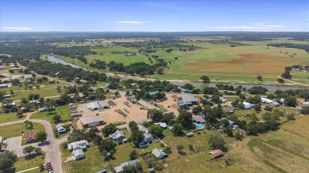 234 Loring Stonewall, TX 78671