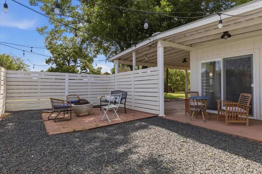 234 Loring Stonewall, TX 78671