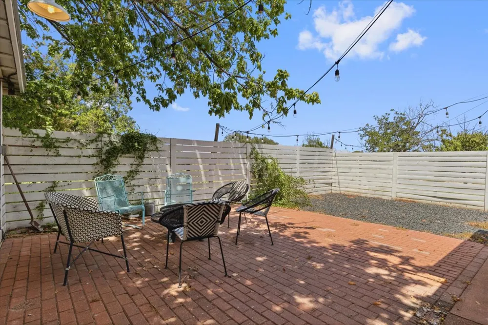 234 Loring Stonewall, TX 78671