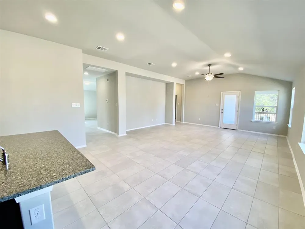 3702 Austin Cove Lago Vista, TX 78645