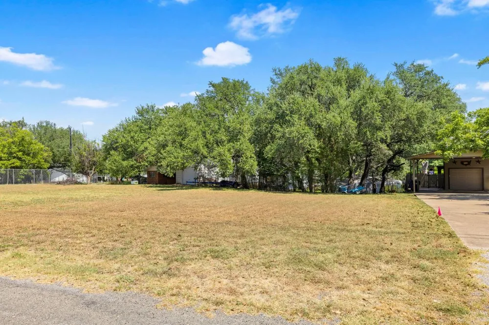1206 County Road 132a Lot 16 Kingsland, TX 78639