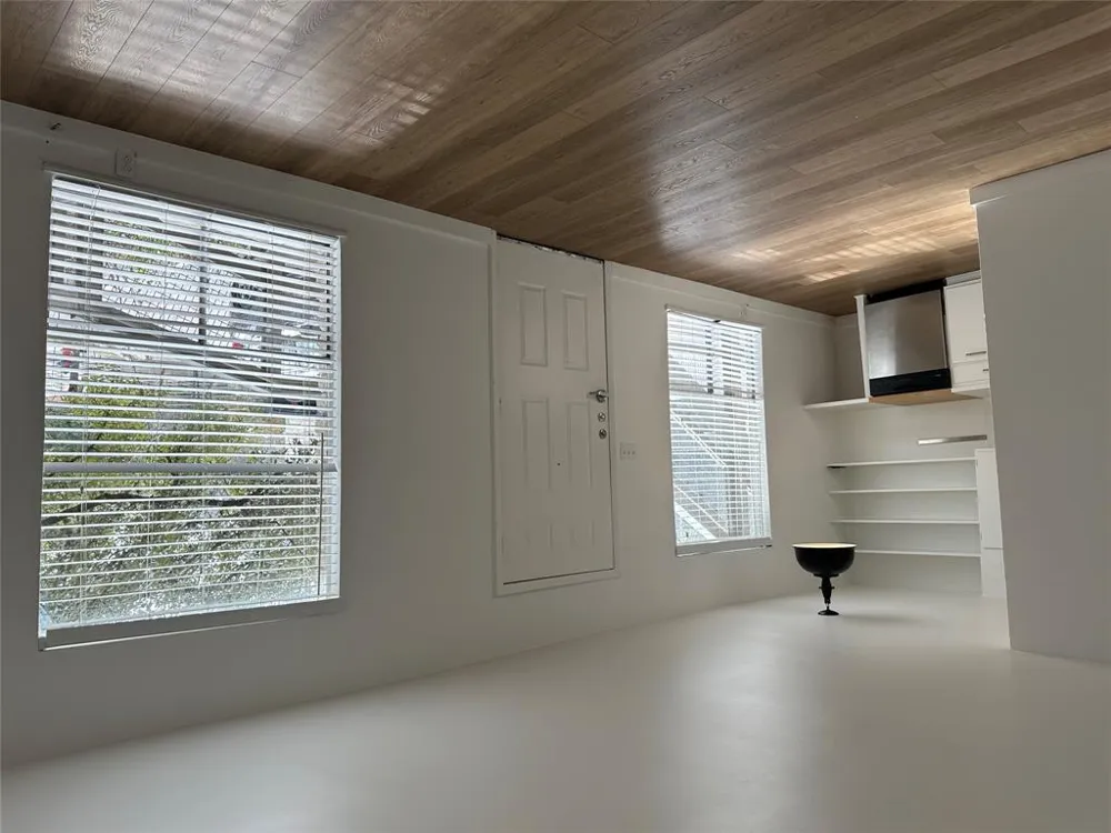 100 Blue Ridge Trail #1 West Lake Hills, TX 78746