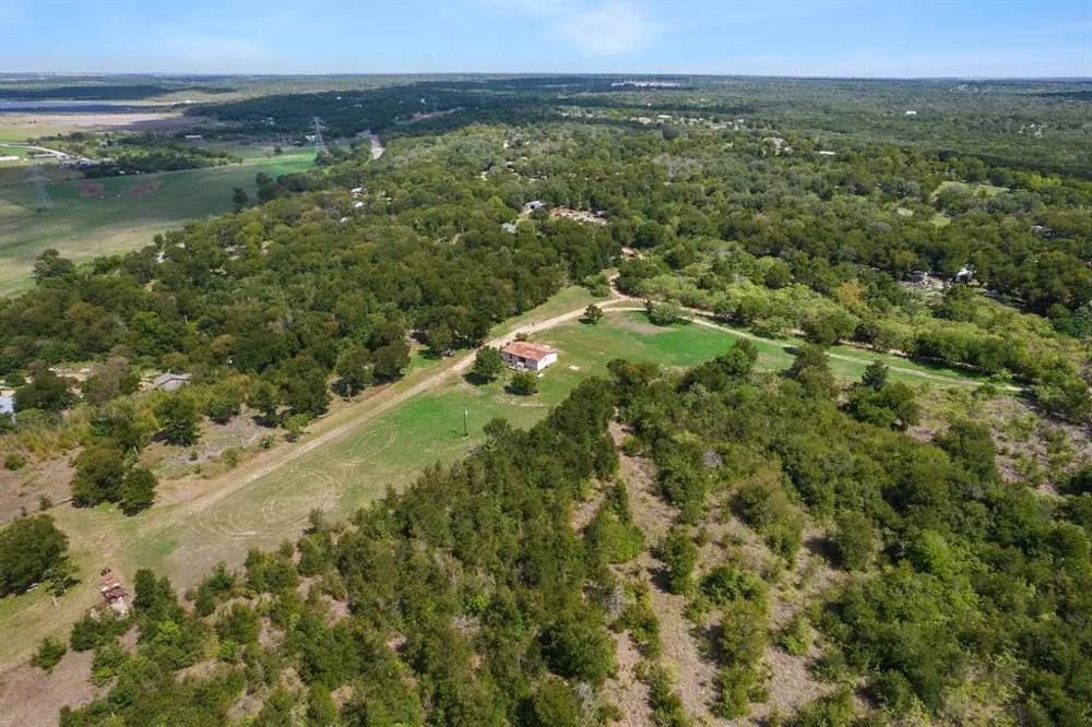 1304 S Webberwood Way Elgin, TX 78621