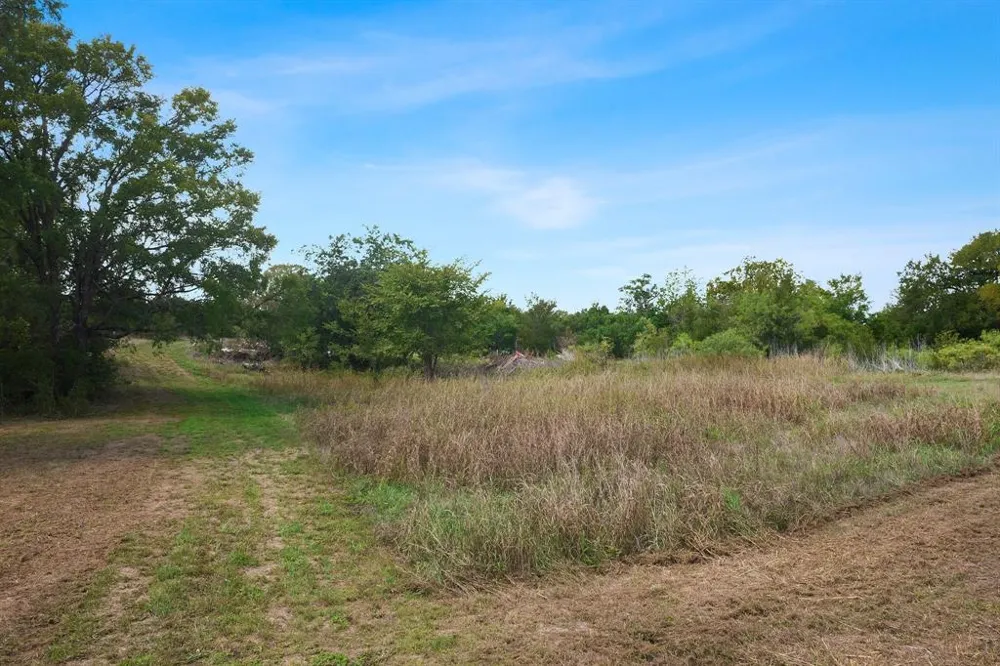 1304 S Webberwood Way Elgin, TX 78621