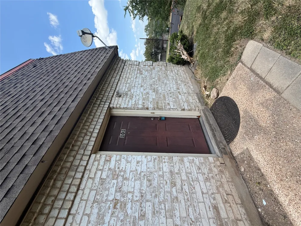 2303 Barton Village Circle #101 Austin, TX 78704