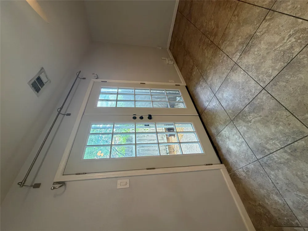 2303 Barton Village Circle #101 Austin, TX 78704