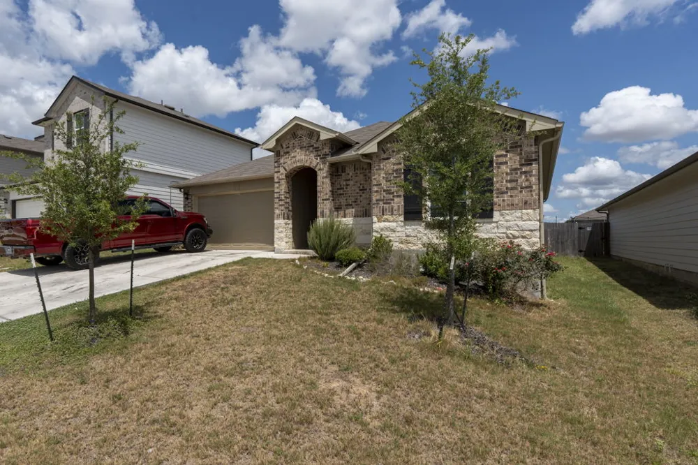 841 Indian Mallow Seguin, TX 78155