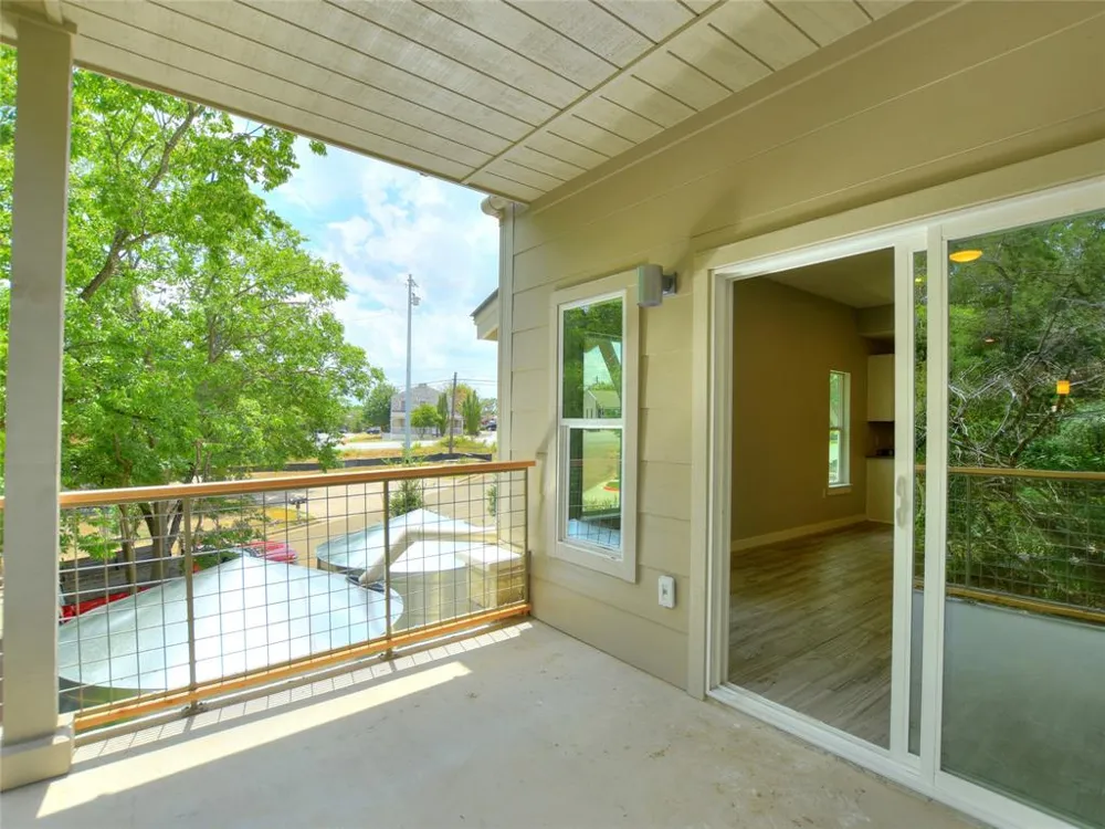 102 Blue Ridge Trail #2 West Lake Hills, TX 78746