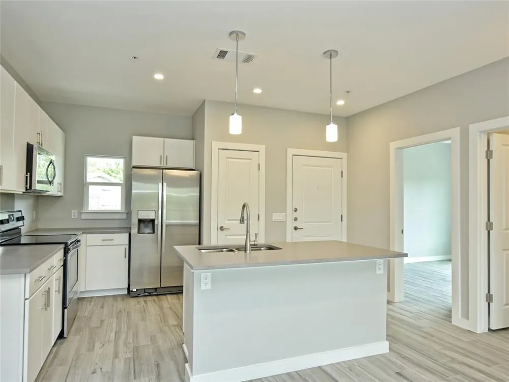 102 Blue Ridge Trail #2 West Lake Hills, TX 78746