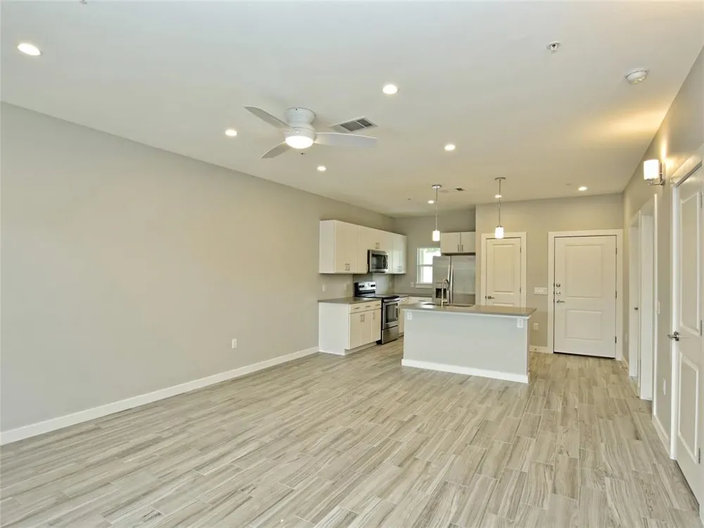 102 Blue Ridge Trail #2 West Lake Hills, TX 78746