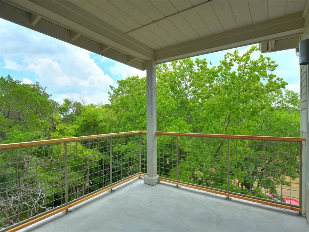 102 Blue Ridge Trail #2 West Lake Hills, TX 78746