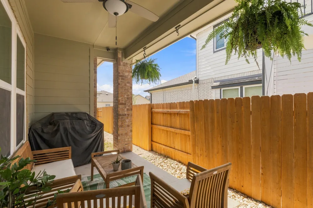 9207 Looksee Lane Austin, TX 78744