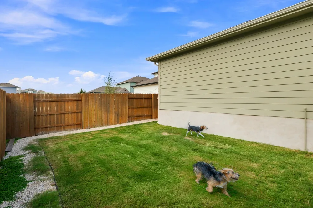9207 Looksee Lane Austin, TX 78744