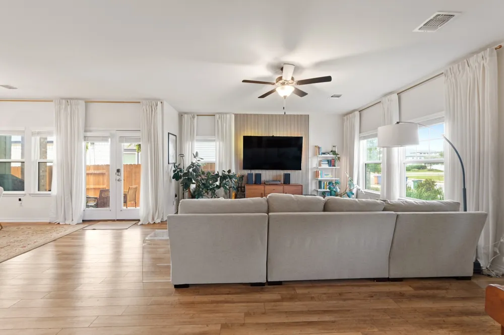 9207 Looksee Lane Austin, TX 78744