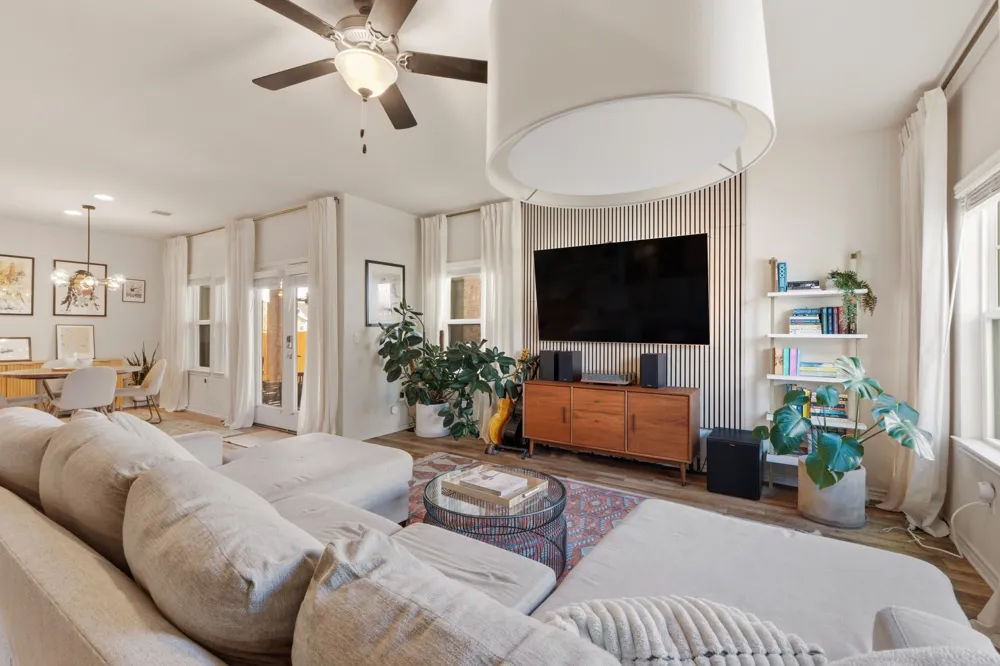 9207 Looksee Lane Austin, TX 78744
