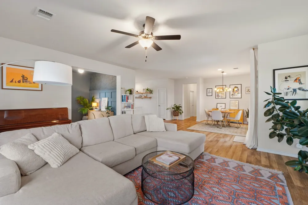9207 Looksee Lane Austin, TX 78744