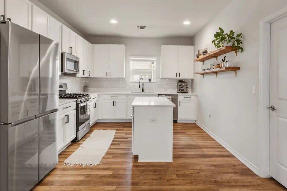 9207 Looksee Lane Austin, TX 78744