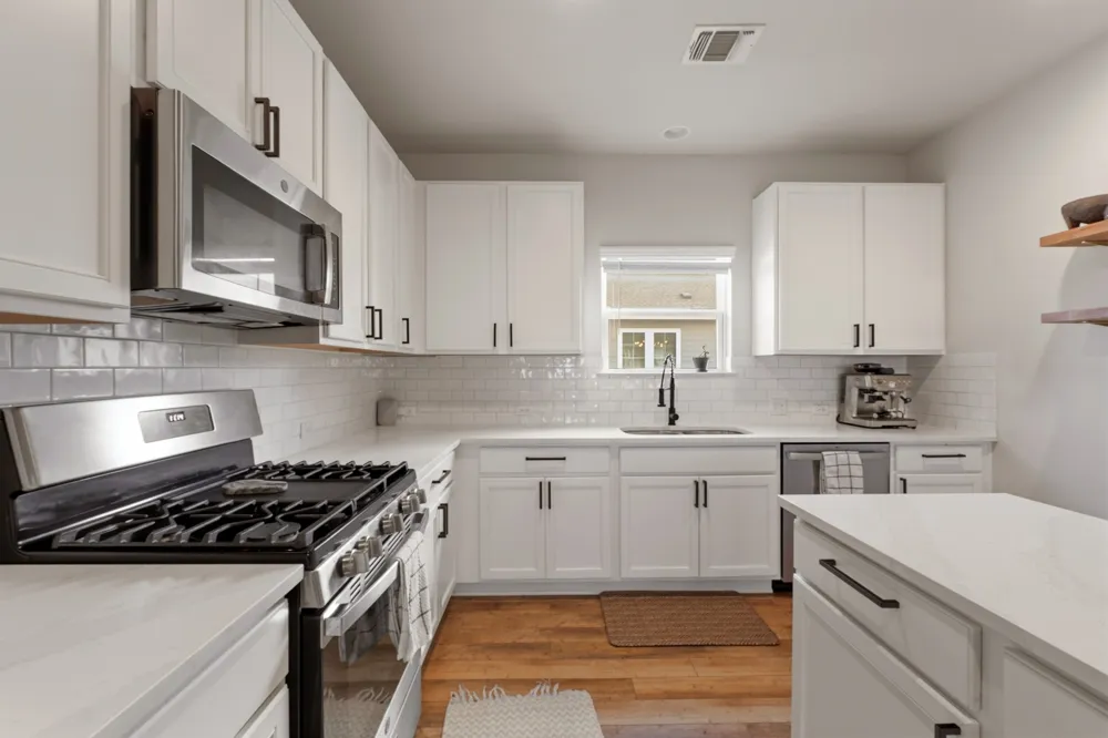 9207 Looksee Lane Austin, TX 78744