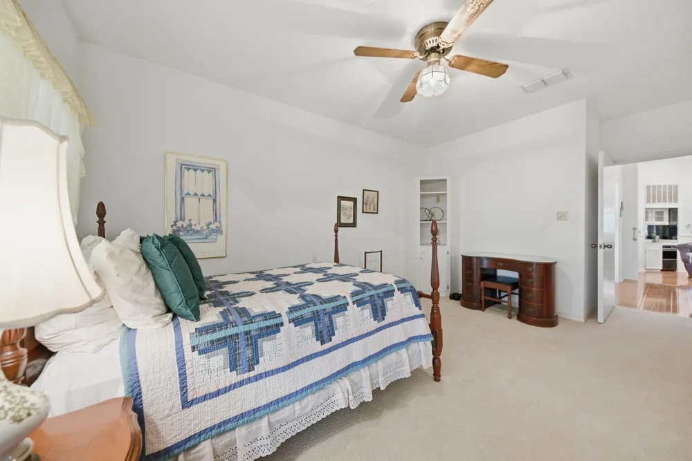 1552 Holub Road Schulenburg, TX 78956