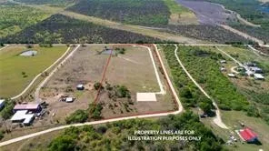 1214 Railroad Street Maxwell, TX 78656