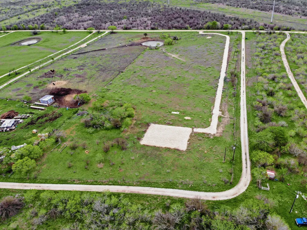 1214 Railroad Street Maxwell, TX 78656