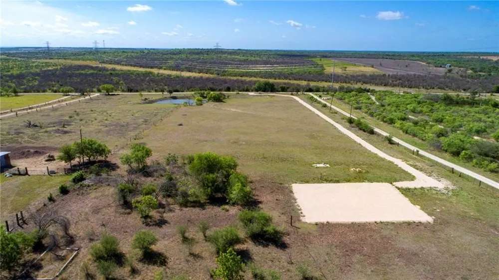 1214 Railroad Street Maxwell, TX 78656
