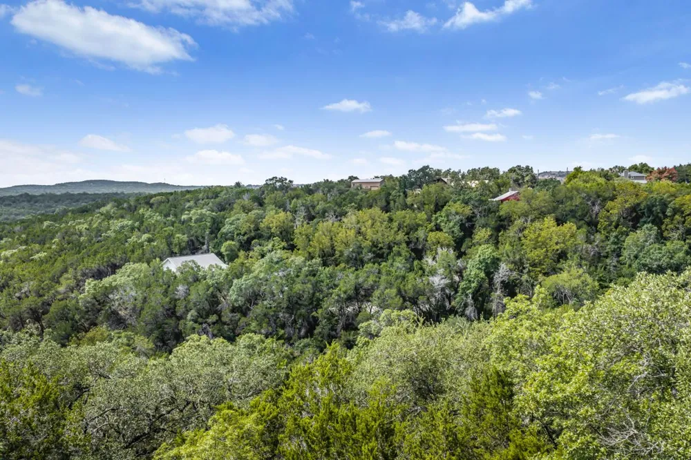 6 Barrie Drive Austin, TX 78734