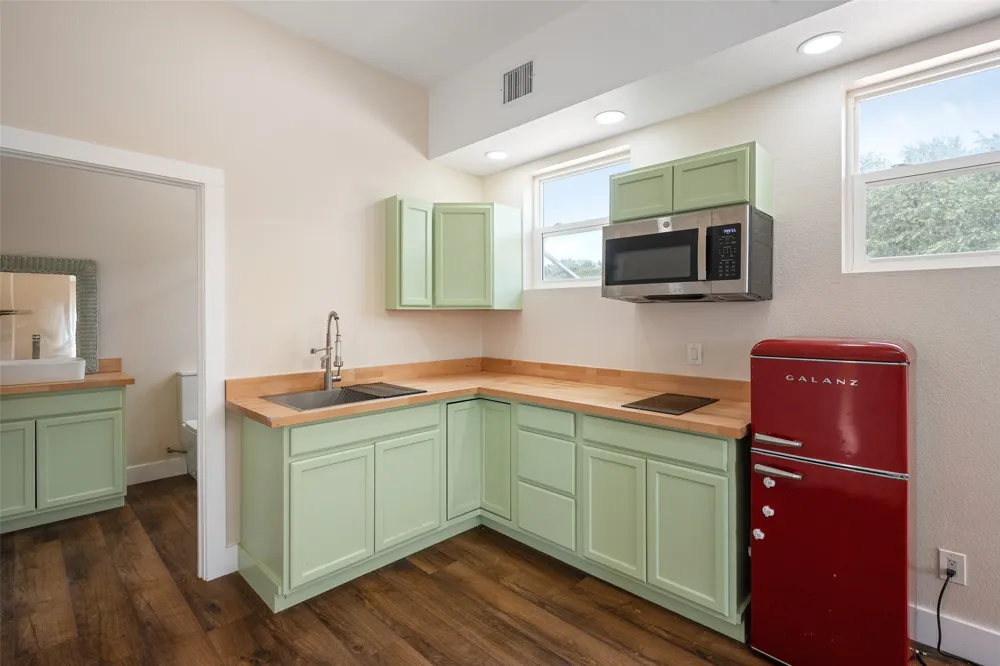 2010 Hoffmann Lane New Braunfels, TX 78132
