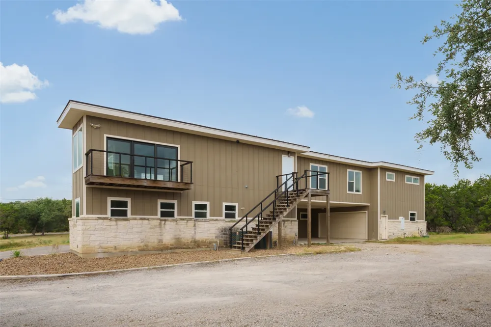 2010 Hoffmann Lane New Braunfels, TX 78132