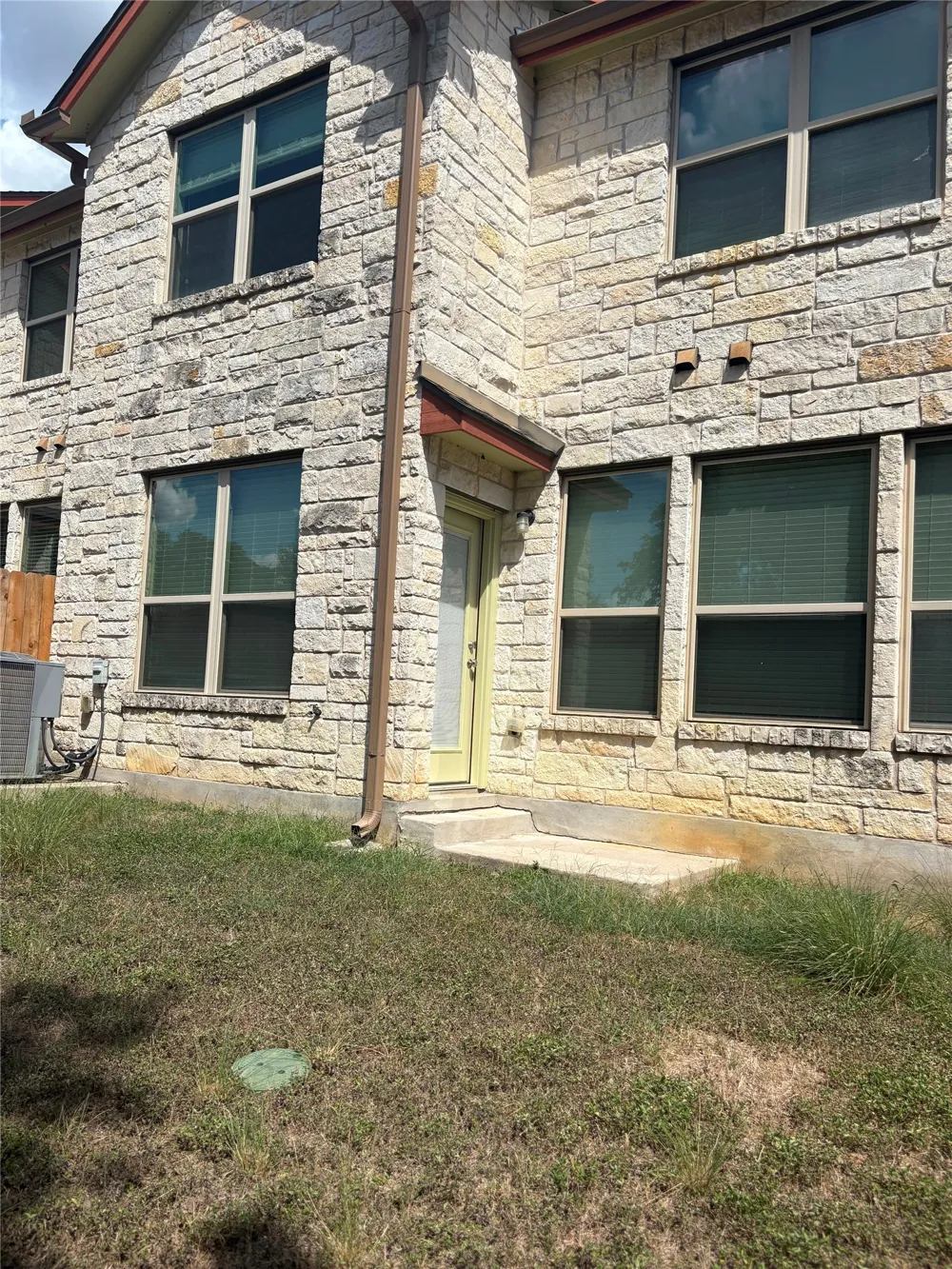 2410 Great Oaks Drive #401 Round Rock, TX 78681