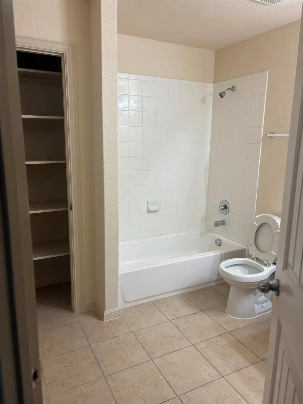 2410 Great Oaks Drive #401 Round Rock, TX 78681