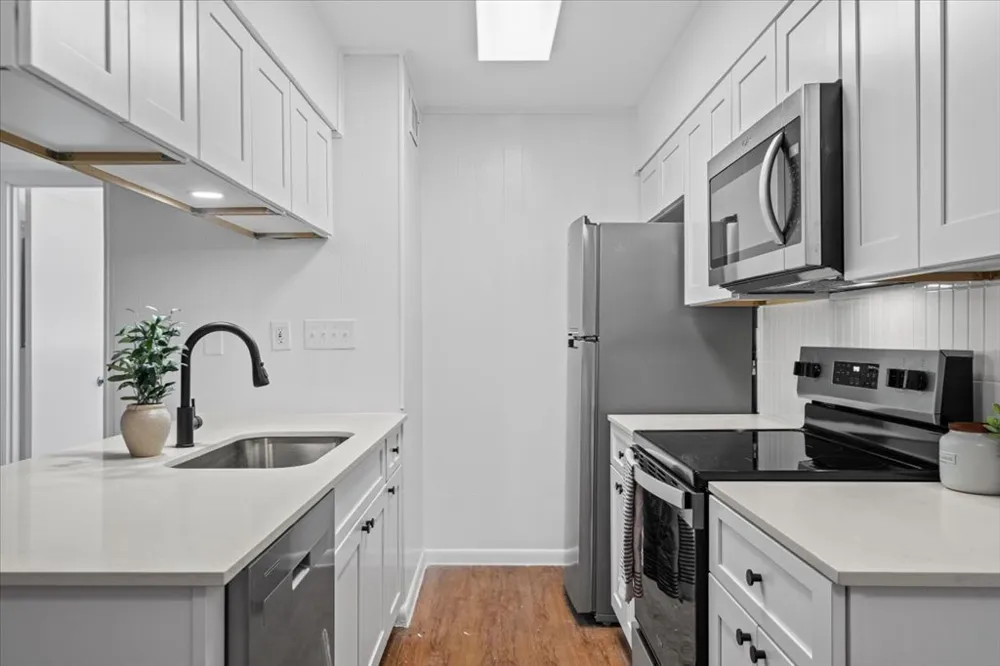3704 Speedway #102 Austin, TX 78705