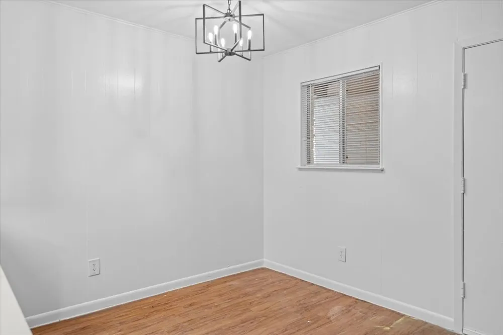 3704 Speedway #102 Austin, TX 78705