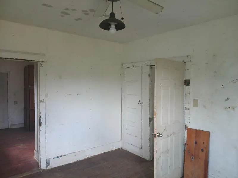 448 Jenkins Road Cedar Creek, TX 78612