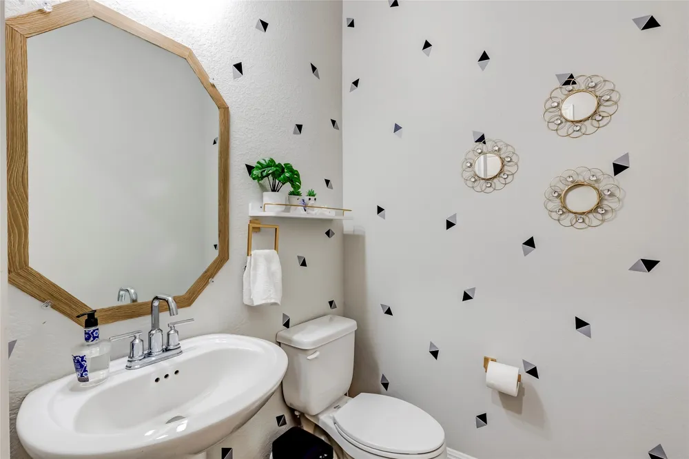 726 Kingston Place Cedar Park, TX 78613