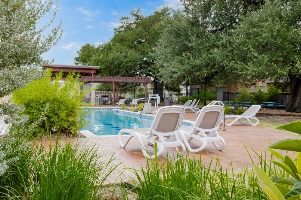 726 Kingston Place Cedar Park, TX 78613