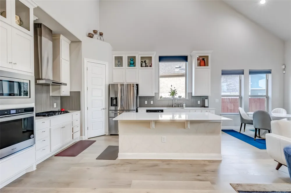 726 Kingston Place Cedar Park, TX 78613