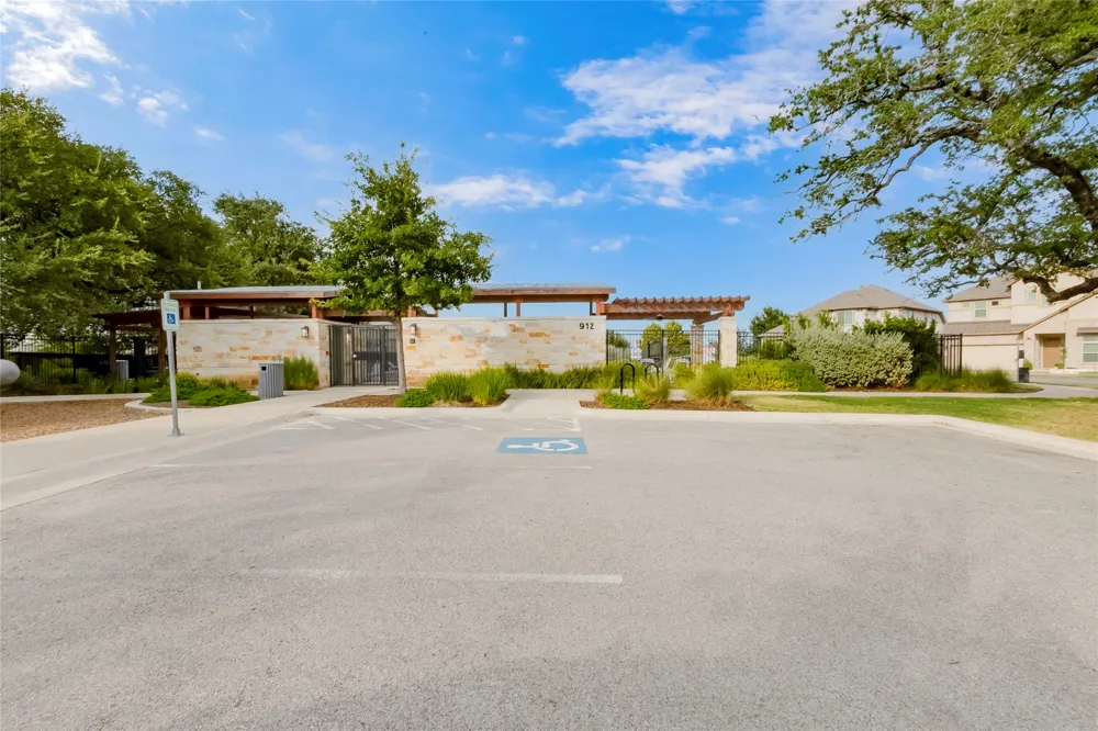 726 Kingston Place Cedar Park, TX 78613