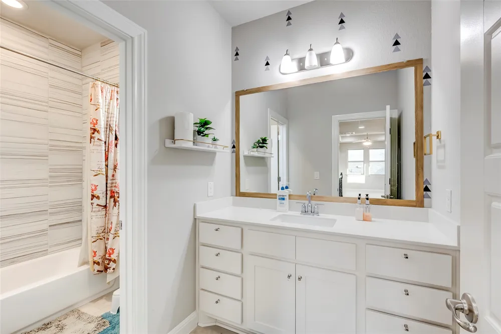 726 Kingston Place Cedar Park, TX 78613