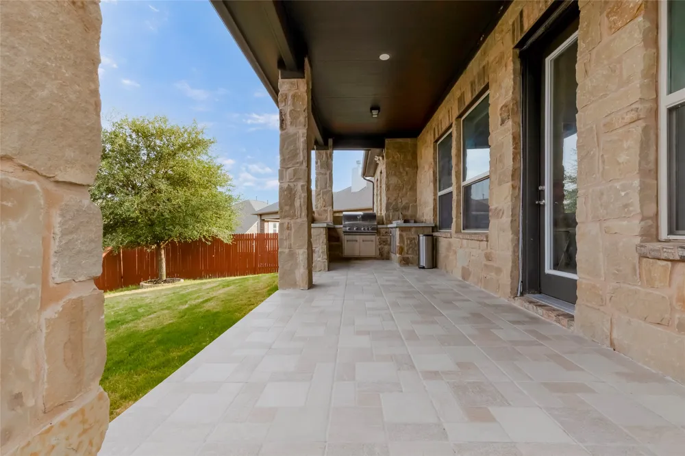 726 Kingston Place Cedar Park, TX 78613