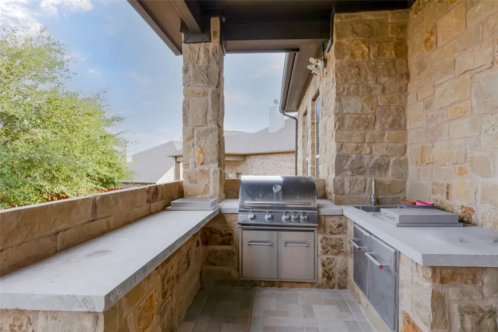 726 Kingston Place Cedar Park, TX 78613