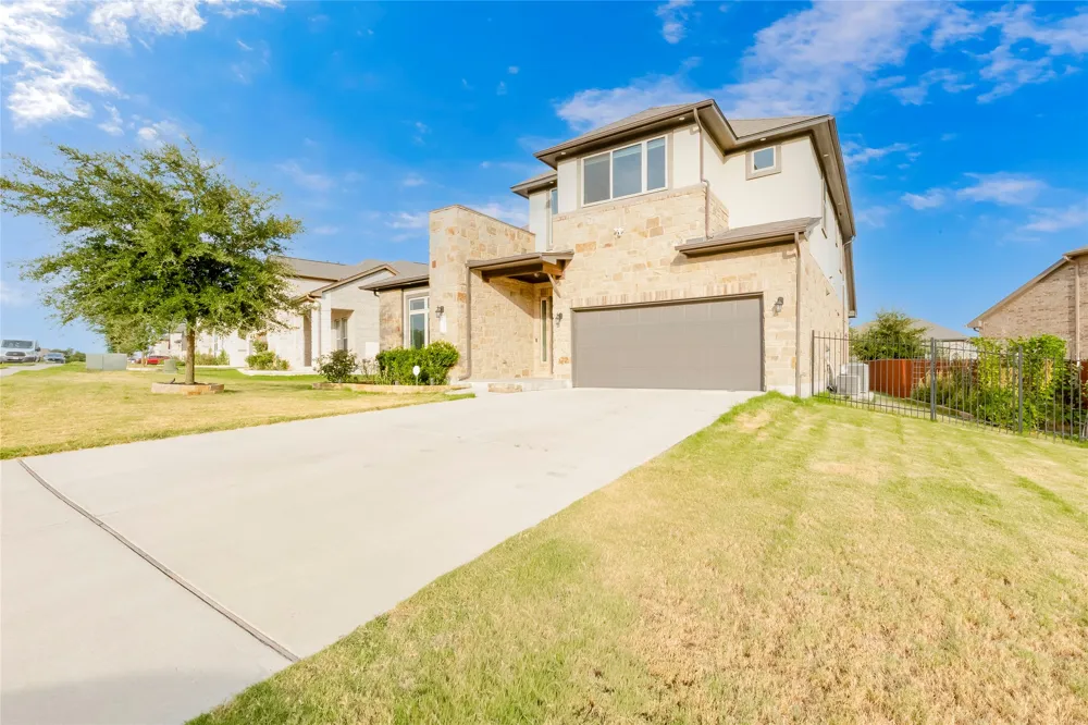 726 Kingston Place Cedar Park, TX 78613