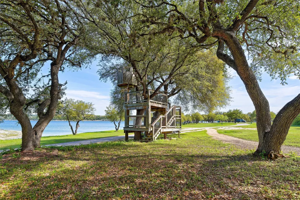 5921 Hi Line Road #2.402 Austin, TX 78734