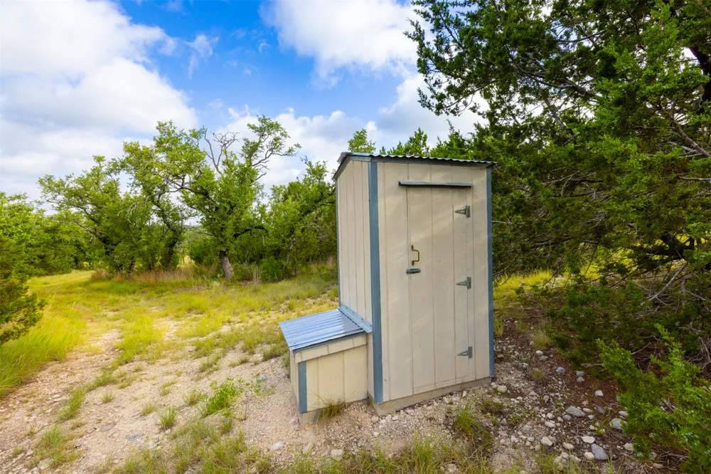 572 Turner Road Junction, TX 76859