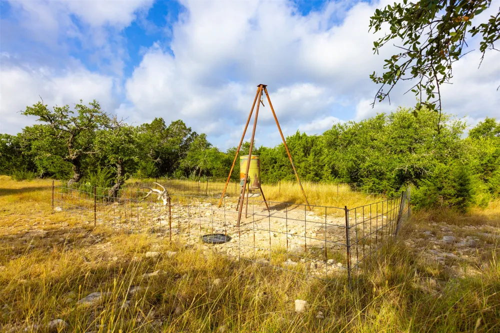 572 Turner Road Junction, TX 76859