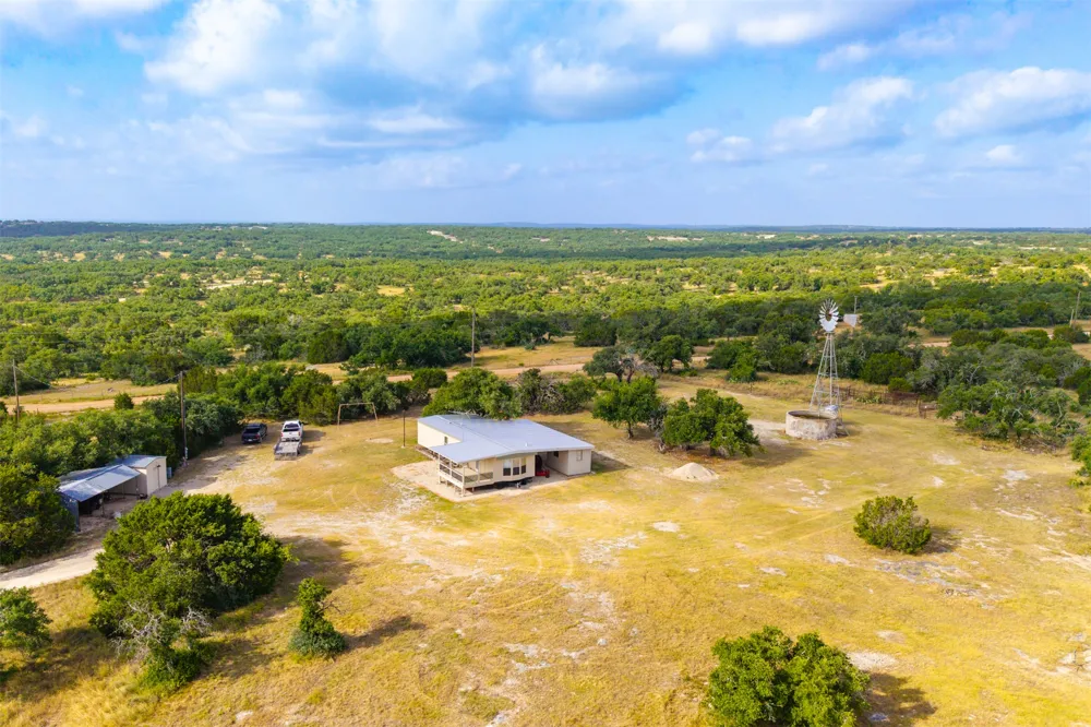 572 Turner Road Junction, TX 76859