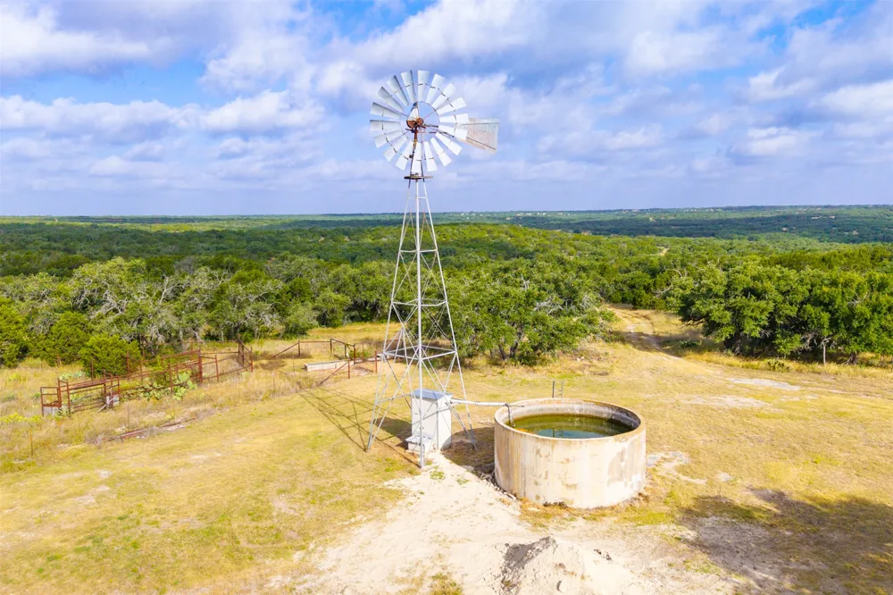 572 Turner Road Junction, TX 76859