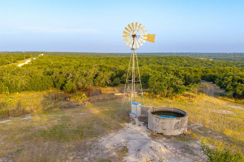 572 Turner Road Junction, TX 76859